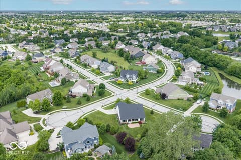Aerial view at 910 Viking Sunrise Lane, Westfield, IN