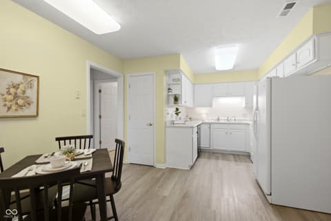 Photo of 3831 Oak Trail, Indianapolis, IN