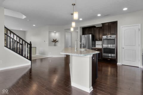 Photo of 13824 Fieldcrest Drive, McCordsville, IN