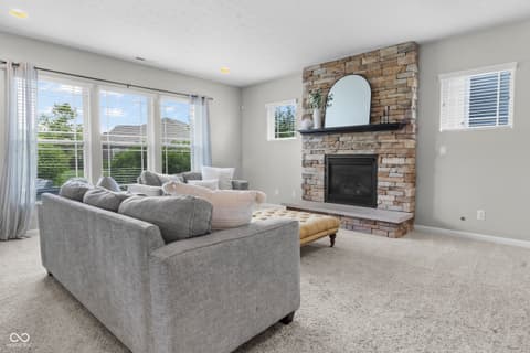Photo of 13824 Fieldcrest Drive, McCordsville, IN