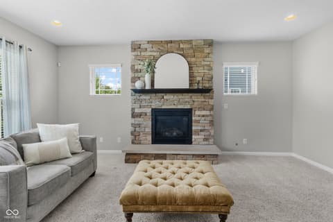 Photo of 13824 Fieldcrest Drive, McCordsville, IN