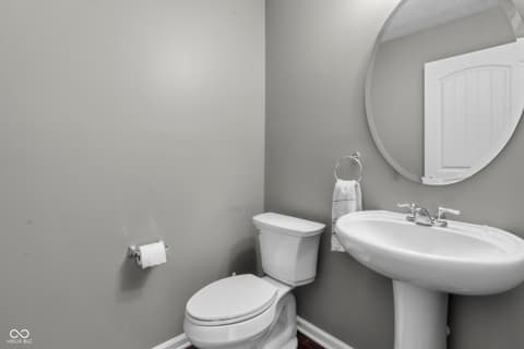 Photo of 13824 Fieldcrest Drive, McCordsville, IN