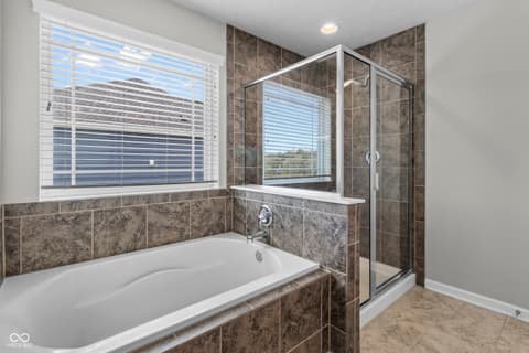 Photo of 13824 Fieldcrest Drive, McCordsville, IN
