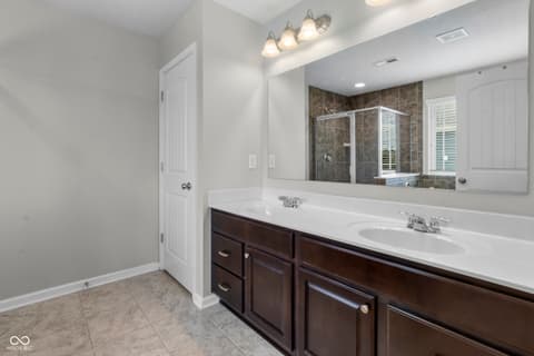 Photo of 13824 Fieldcrest Drive, McCordsville, IN