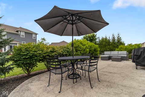 Photo of 13824 Fieldcrest Drive, McCordsville, IN