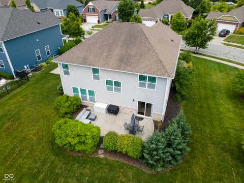 Photo of 13824 Fieldcrest Drive, McCordsville, IN