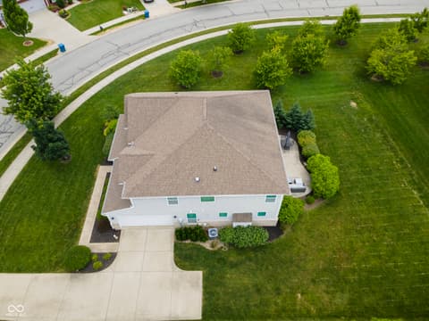 Photo of 13824 Fieldcrest Drive, McCordsville, IN