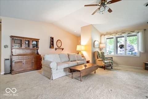Photo of 7438 Prairie Lake Drive, Indianapolis, IN