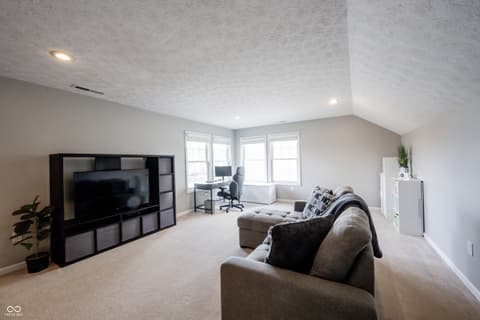 Photo of 12052 Ashland Drive, Fishers, IN