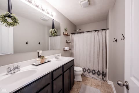 Photo of 12052 Ashland Drive, Fishers, IN