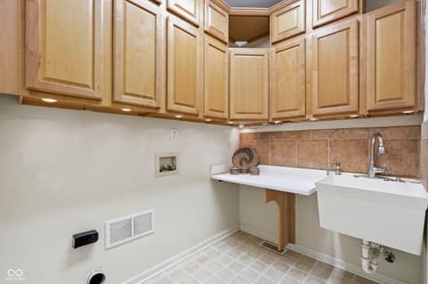 Photo of 13967 Hawkstone Drive, Fishers, IN