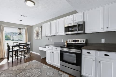Photo of 11499 Feather Rock Court, Fishers, IN