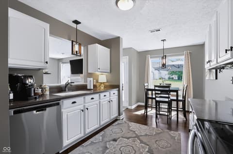 Photo of 11499 Feather Rock Court, Fishers, IN