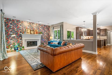 Living room at 811 Pebble Brook Place, Noblesville, IN