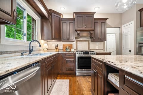 Kitchen at 811 Pebble Brook Place, Noblesville, IN