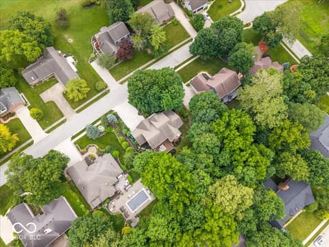 Aerial view at 811 Pebble Brook Place, Noblesville, IN