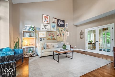 Living room at 811 Pebble Brook Place, Noblesville, IN
