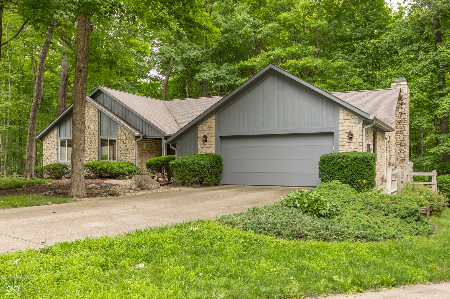 Front exterior at 8834 Swiftsail Circle, Indianapolis, IN