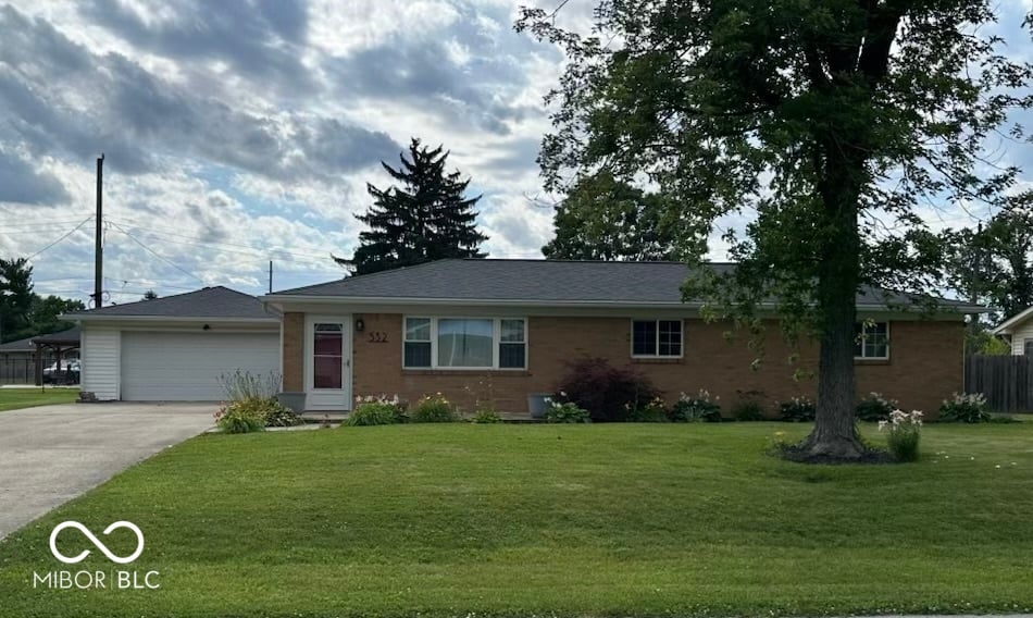 Photo of 532 Emerson Drive, Fortville, IN
