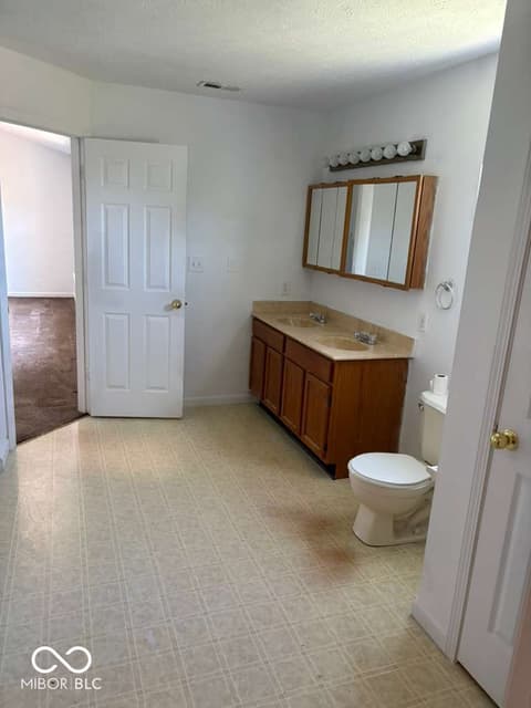 Bathroom at 16776 Greensboro Drive, Westfield, IN