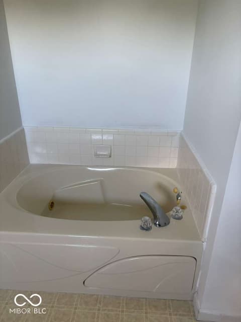 Bathroom at 16776 Greensboro Drive, Westfield, IN