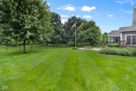 Yard at 15429 Slateford Road, Noblesville, IN