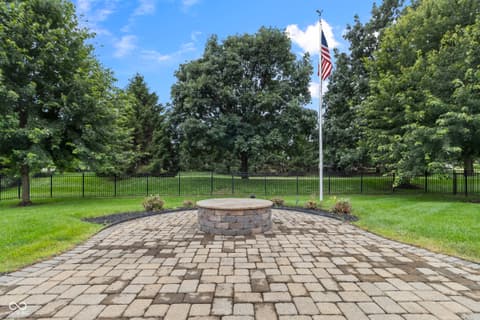 Outdoor living area at 15429 Slateford Road, Noblesville, IN