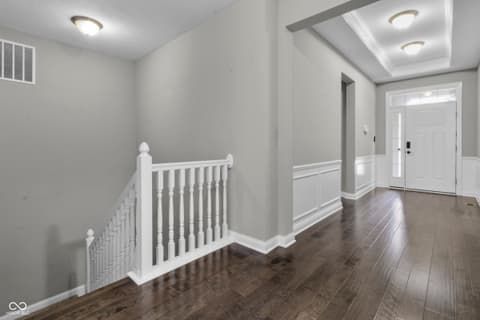 Foyer at 15429 Slateford Road, Noblesville, IN