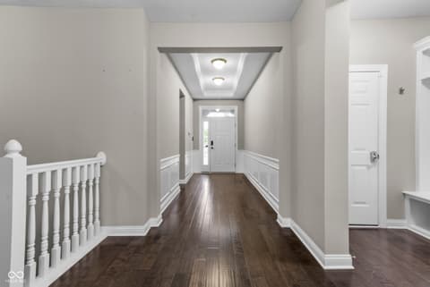 Hallway at 15429 Slateford Road, Noblesville, IN