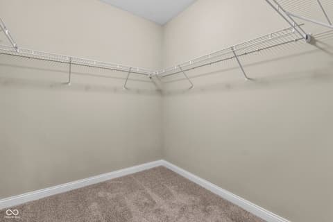 Walk In Closets — 15429 Slateford Road, Noblesville, IN