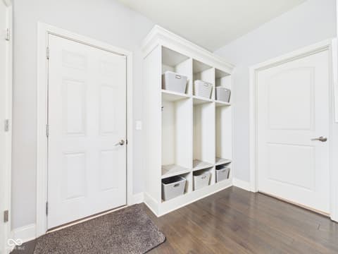 Laundry room at 6842 Bladstone Road, Noblesville, IN