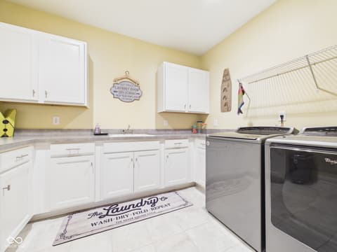 Laundry room at 6842 Bladstone Road, Noblesville, IN