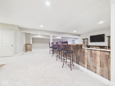 Bar — 6842 Bladstone Road, Noblesville, IN