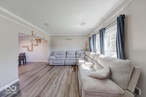 Living room at 4847 Ashbrook Drive, Noblesville, IN