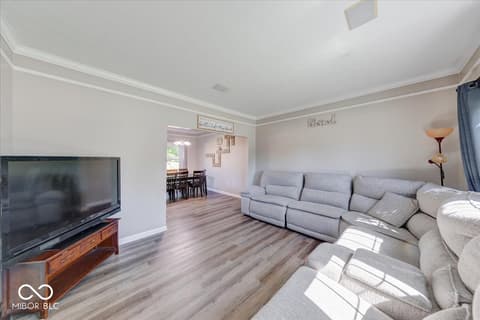 Living room at 4847 Ashbrook Drive, Noblesville, IN