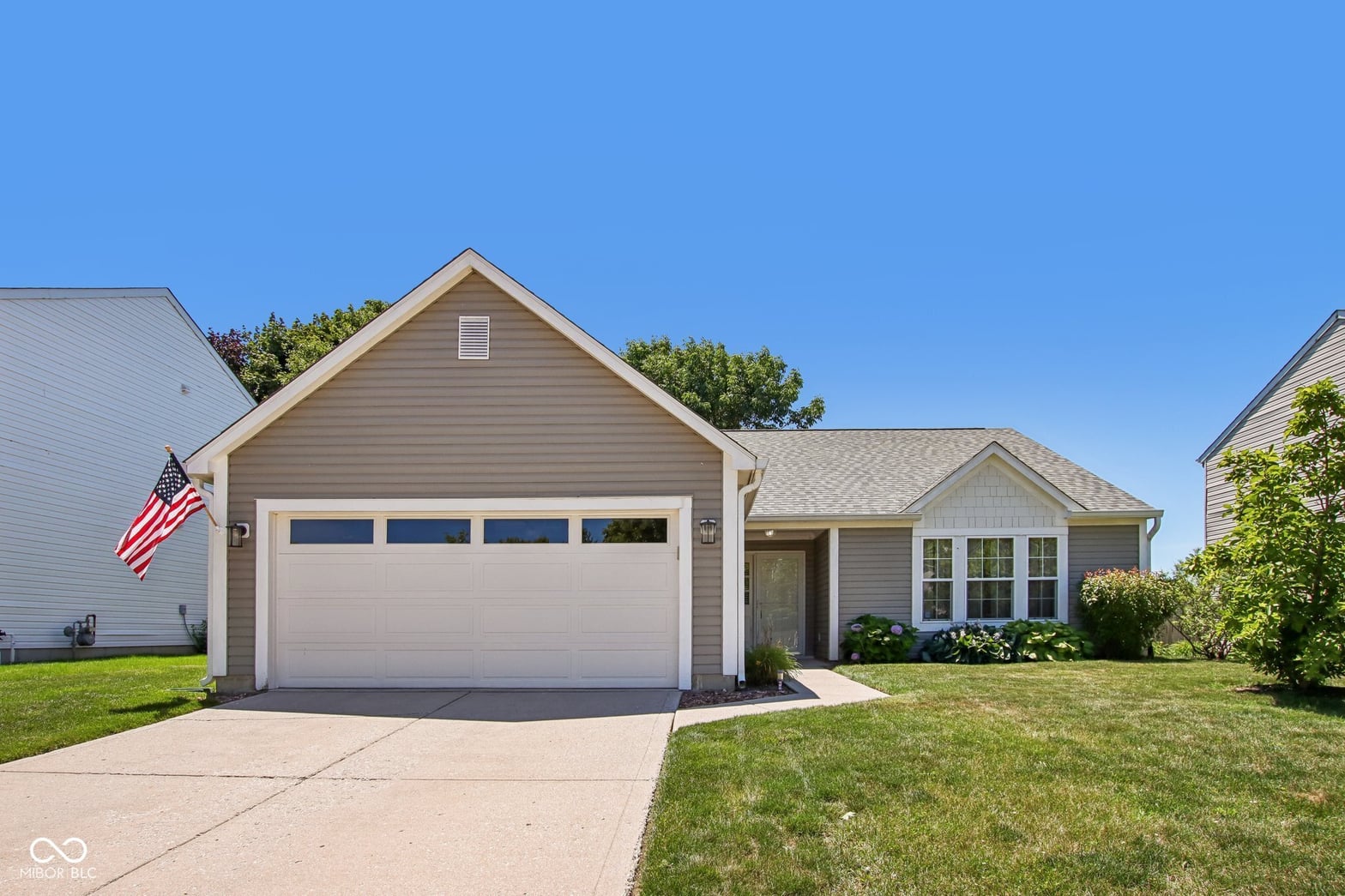 Photo of 17825 Grassy Knoll Drive, Westfield, IN