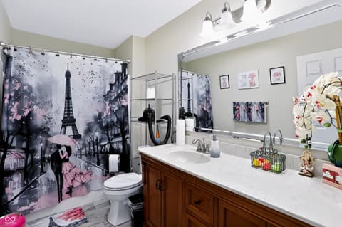 Photo of 15860 Symphony Boulevard, Noblesville, IN