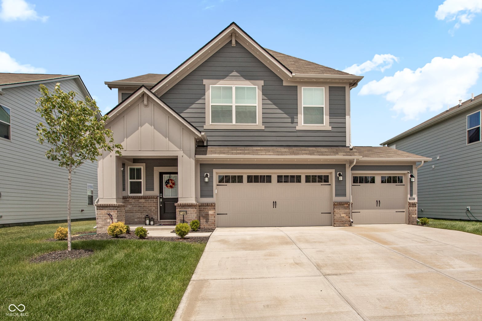 Front exterior at 11468 Dippers Court, Noblesville, IN