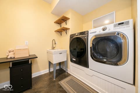 Photo of 723 Palmer Drive, Noblesville, IN