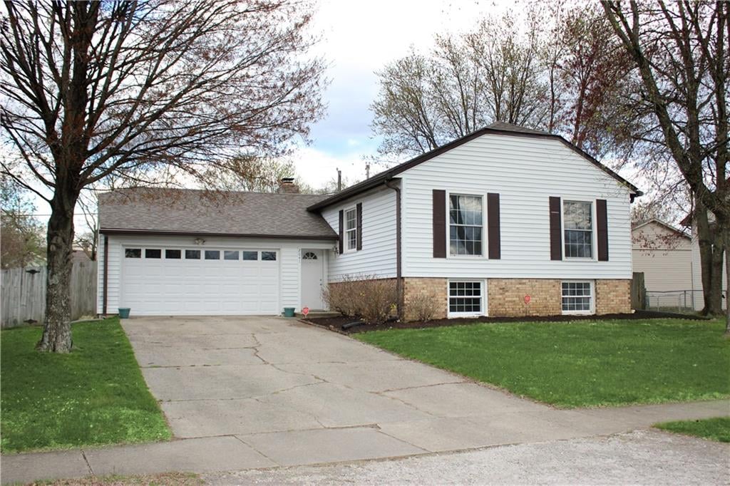 Photo of 2041 Lockerbie Drive, Columbus, IN